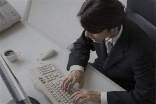 后背酸疼怎么回事_后背回事酸疼怎么办_后背回事酸疼怎么回事
