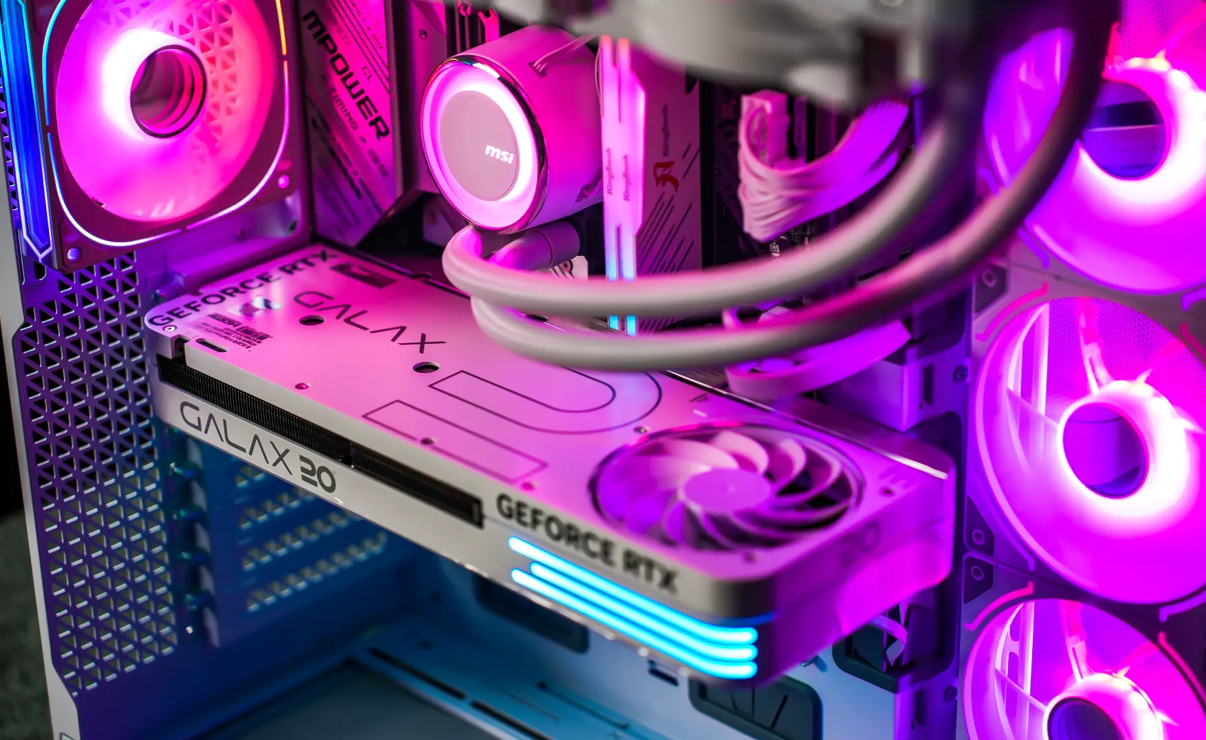 电脑性能的关键因素：CPU、内存、硬盘、显卡与散热系统