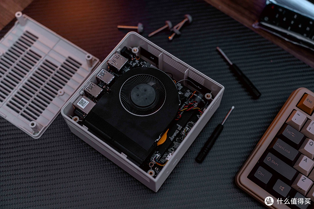 最新电脑系统来袭，速度与酷炫并存，下载前必知的注意事项